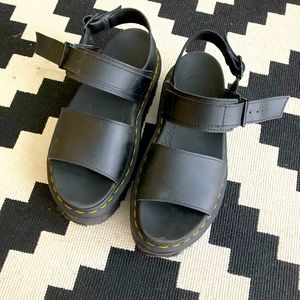 Dr Martens Voss Quad Platform Sandal EU 38